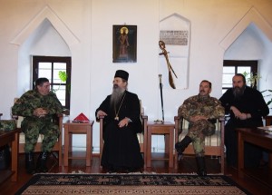 Il generale Dikovic e il generale Farina al Monastero di Decane