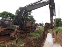 Centrafrica: i genieri italiani bonificano un canale idrico