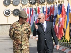 Kosovo - il generale Figliuolo e l'ambasciatore Meucci