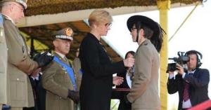 Il caporale maggiore scelto Monica Contrafatto medaglia d’oro al valore dell’Esercito